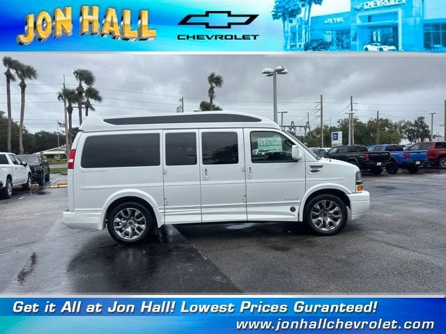 2025 Chevrolet Express Cargo 2500 WT