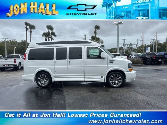 2025 Chevrolet Express Cargo 2500 WT