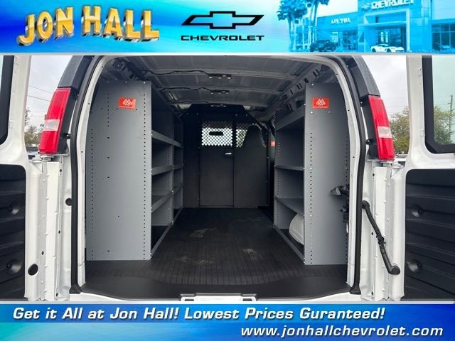 2025 Chevrolet Express Cargo 2500 WT