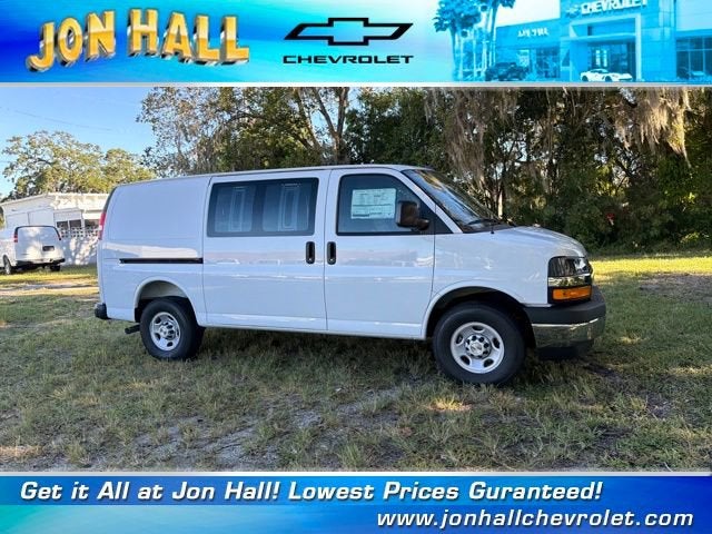 2025 Chevrolet Express Cargo 2500 WT