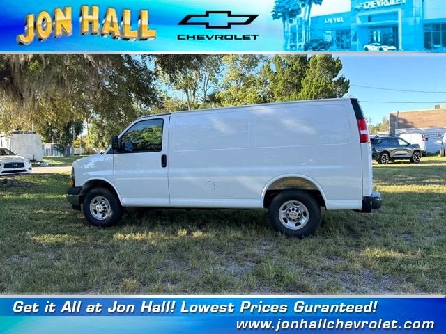 2025 Chevrolet Express Cargo 2500 WT