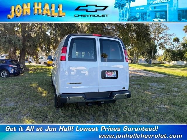 2025 Chevrolet Express Cargo 2500 WT