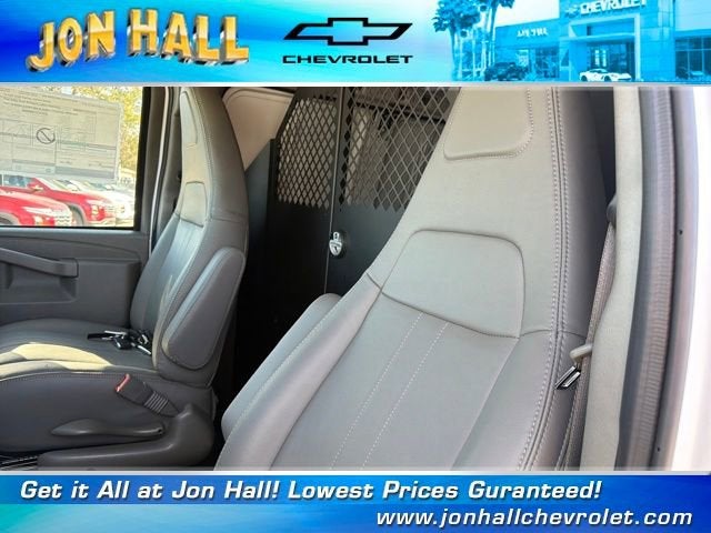 2026 Chevrolet Express Cargo 2500 WT
