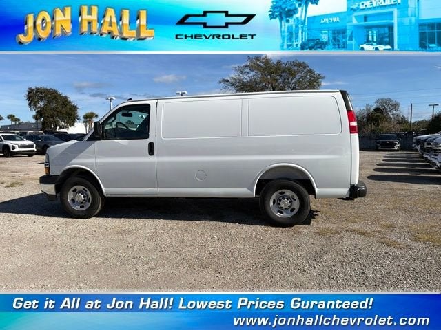 2026 Chevrolet Express Cargo 2500 WT