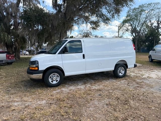 2026 Chevrolet Express Cargo WT