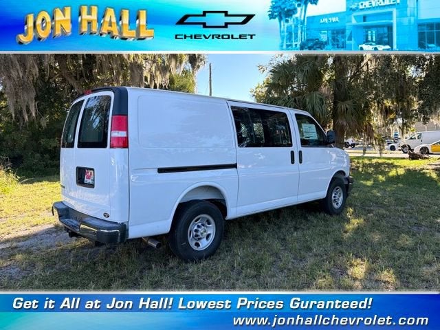 2025 Chevrolet Express Cargo 2500 WT