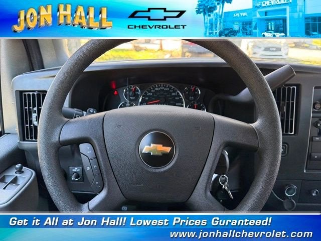 2025 Chevrolet Express Cargo 2500 WT