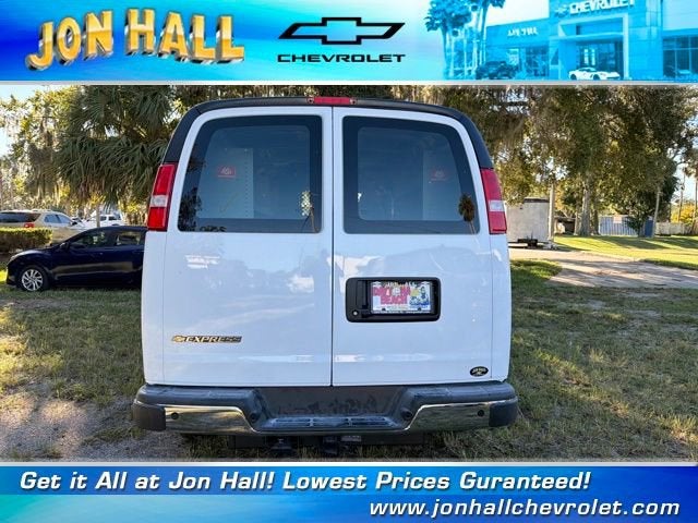 2025 Chevrolet Express Cargo 2500 WT