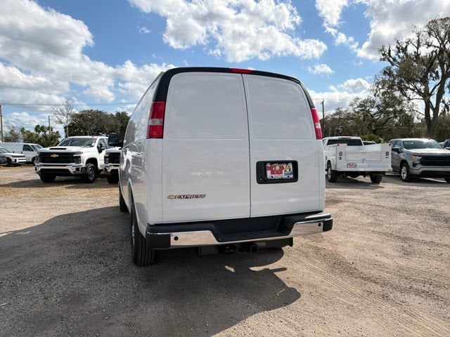 2026 Chevrolet Express Cargo 2500 WT