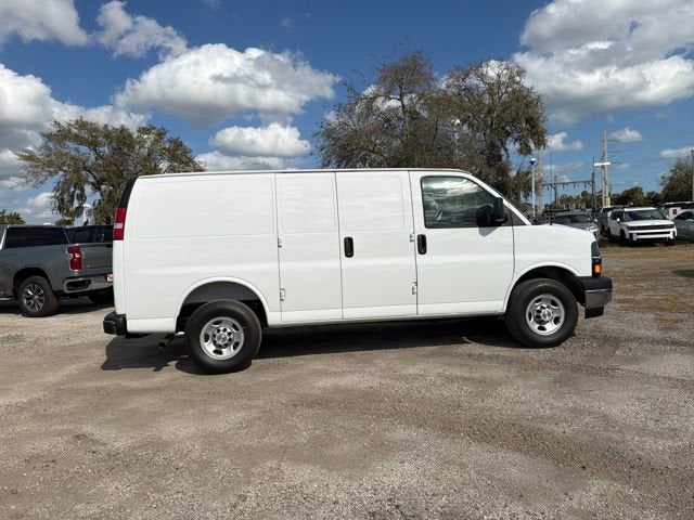 2026 Chevrolet Express Cargo 2500 WT