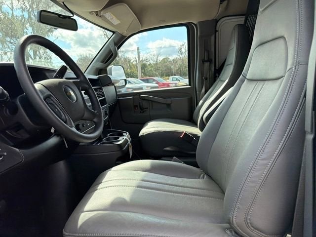 2026 Chevrolet Express Cargo 2500 WT