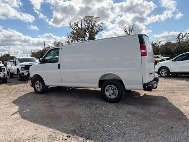 2026 Chevrolet Express Cargo 2500 WT