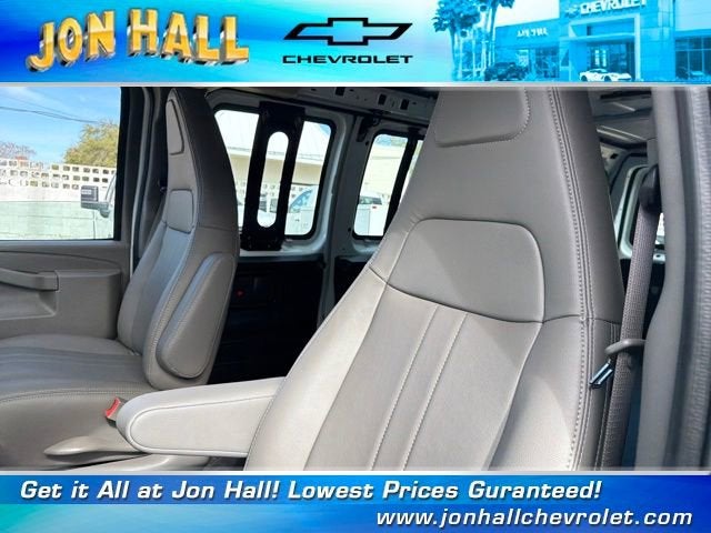 2025 Chevrolet Express Cargo 2500 WT