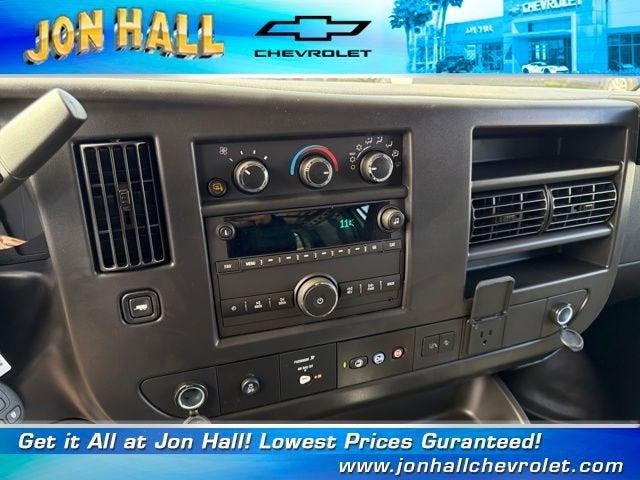 2025 Chevrolet Express Cargo 2500 WT