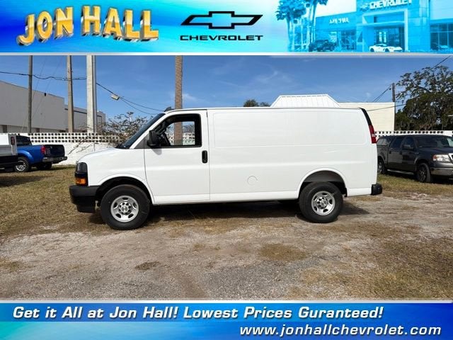 2025 Chevrolet Express Cargo 2500 WT