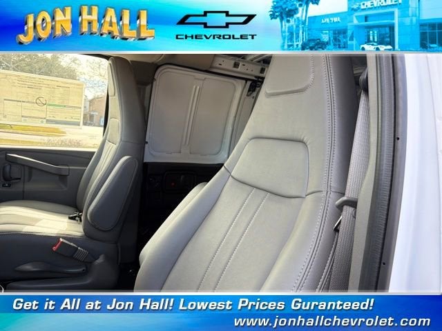 2025 Chevrolet Express Cargo 2500 WT