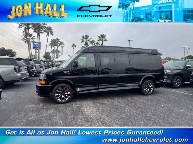 2025 Chevrolet Express Cargo 2500 WT