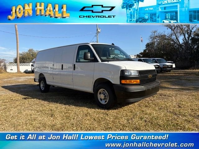 2025 Chevrolet Express Cargo 2500 WT