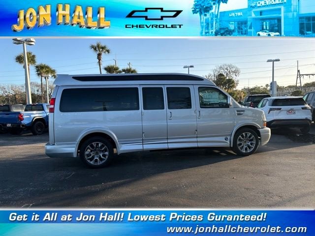 2025 Chevrolet Express Cargo 2500 WT