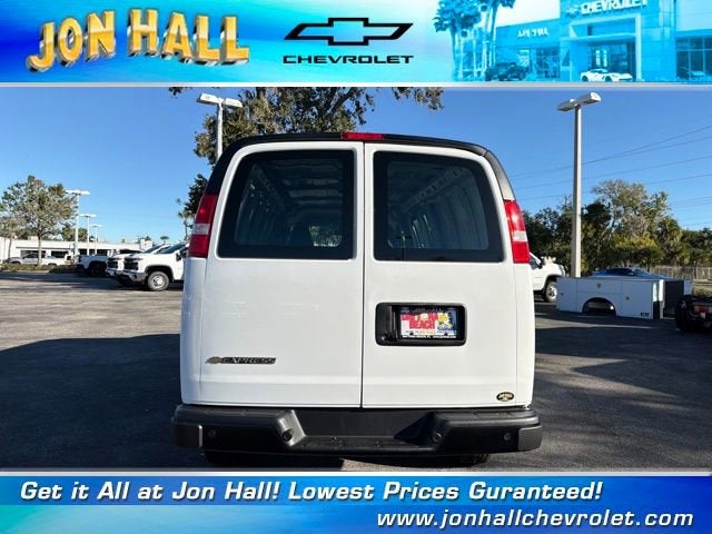 2025 Chevrolet Express Cargo 2500 WT