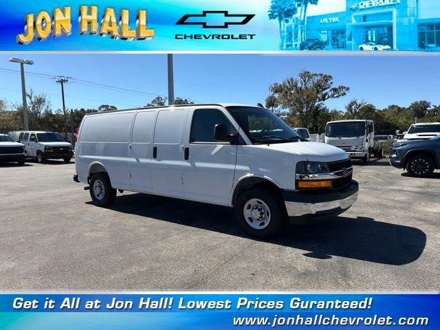 2025 Chevrolet Express Cargo 2500 WT