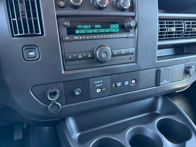 2025 Chevrolet Express Cargo WT