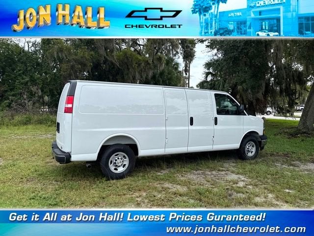 2025 Chevrolet Express Cargo 2500 WT