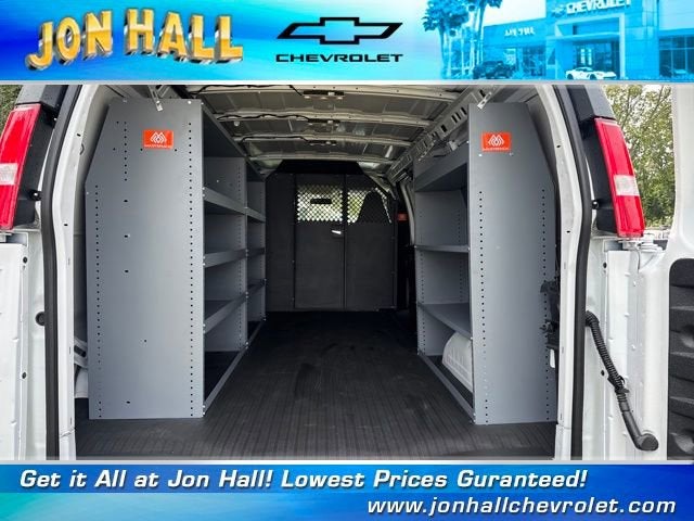 2025 Chevrolet Express Cargo 2500 WT