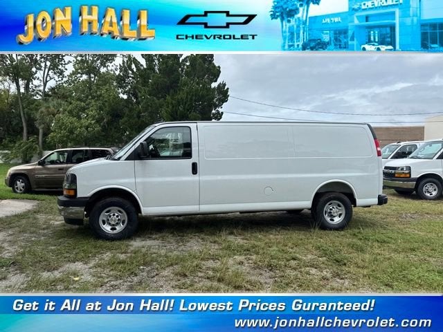 2025 Chevrolet Express Cargo 2500 WT
