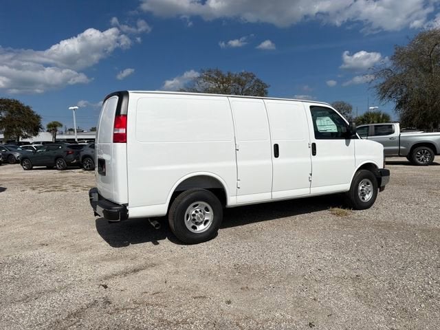 2026 Chevrolet Express Cargo 3500 WT