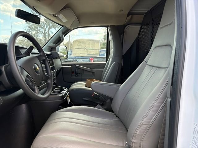 2026 Chevrolet Express Cargo 3500 WT