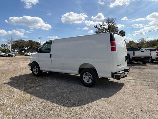 2026 Chevrolet Express Cargo 3500 WT