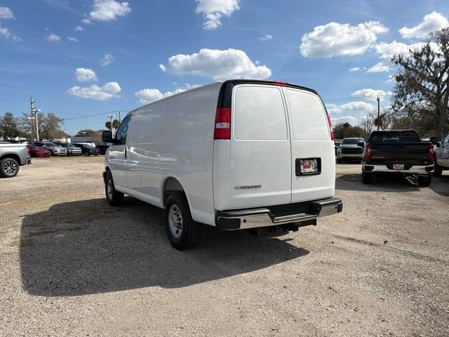 2026 Chevrolet Express Cargo 3500 WT