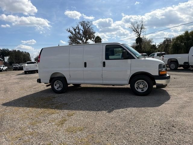2026 Chevrolet Express Cargo 3500 WT