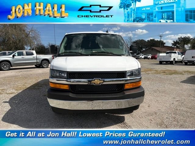 2026 Chevrolet Express Cargo 3500 WT