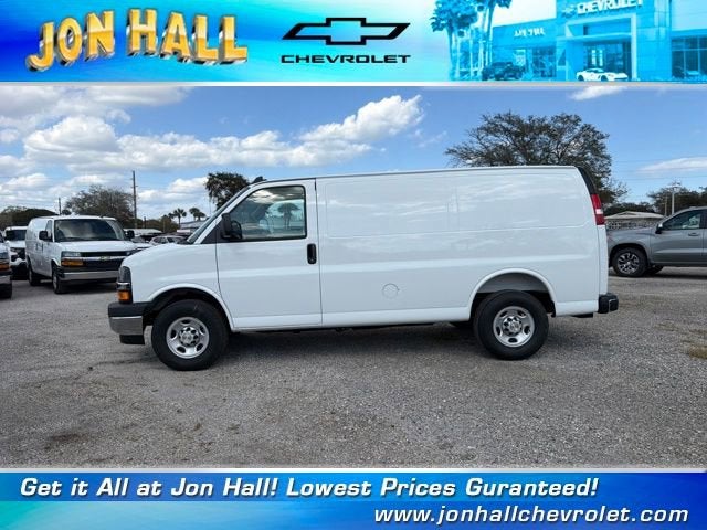 2026 Chevrolet Express Cargo 3500 WT