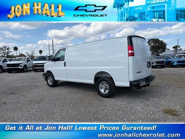 2026 Chevrolet Express Cargo 3500 WT