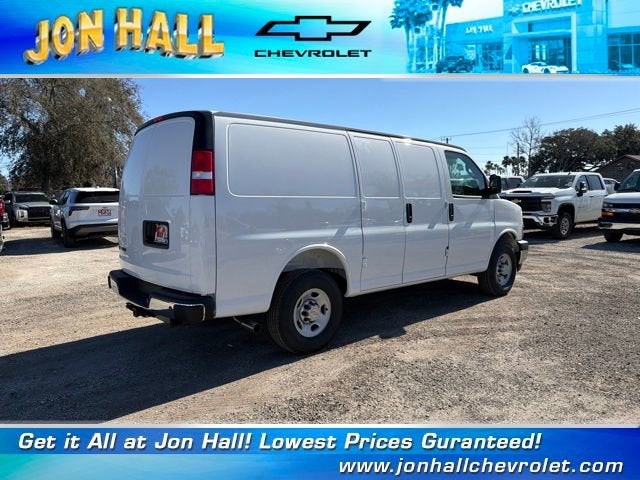 2026 Chevrolet Express Cargo 3500 WT