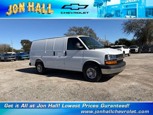 2026 Chevrolet Express Cargo 3500 WT
