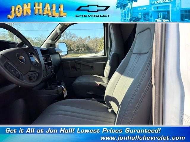 2026 Chevrolet Express Cargo 3500 WT