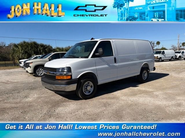 2026 Chevrolet Express Cargo 3500 WT