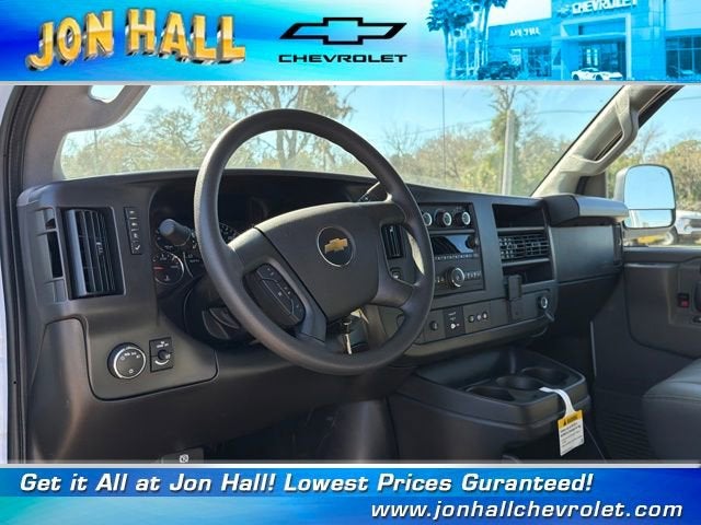 2026 Chevrolet Express Cargo 3500 WT