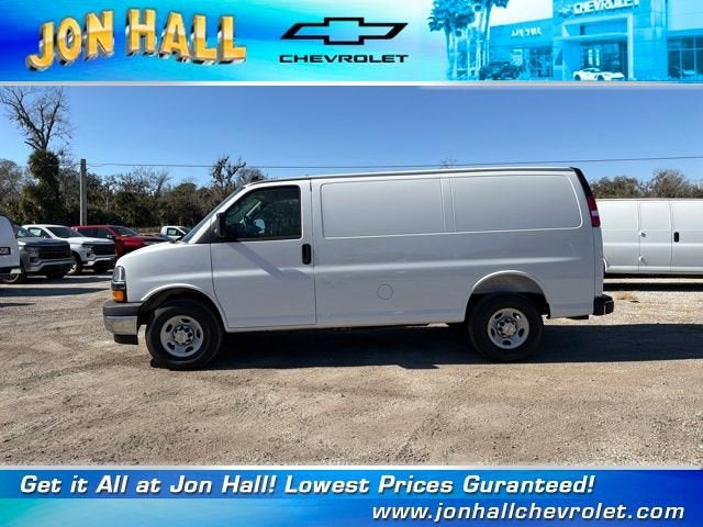 2026 Chevrolet Express Cargo 3500 WT