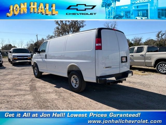 2026 Chevrolet Express Cargo 3500 WT