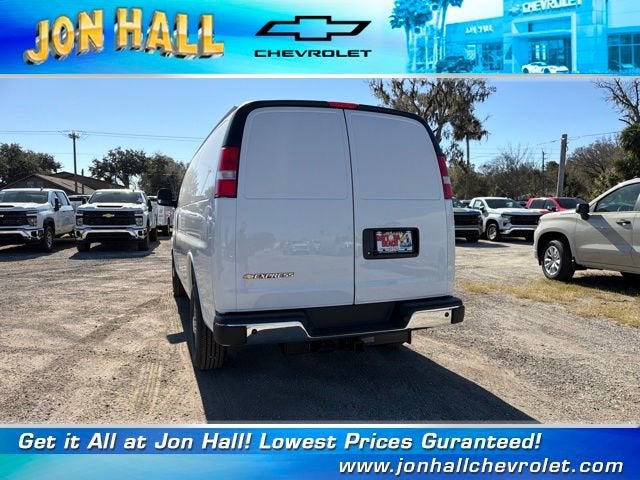 2026 Chevrolet Express Cargo 3500 WT