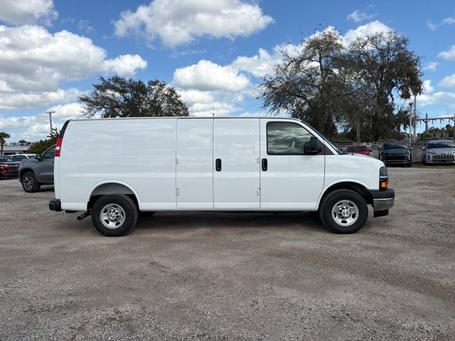 2026 Chevrolet Express Cargo 3500 WT