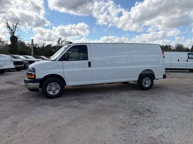 2026 Chevrolet Express Cargo 3500 WT