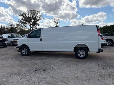 2026 Chevrolet Express Cargo 3500 WT