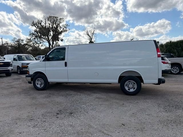 2026 Chevrolet Express Cargo 3500 WT