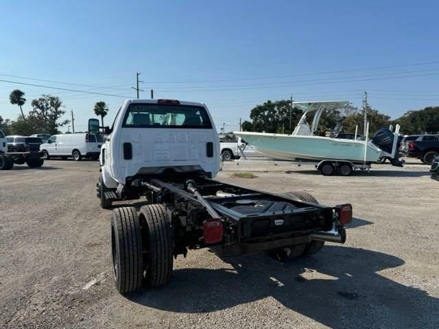 2024 Chevrolet Silverado 5500 HD Work Truck